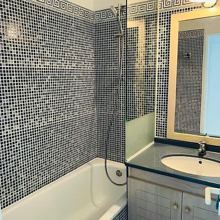 Tres Joli Appartement 2P Au Beach Residence Trouville- Piscine & Vue Port Exterior photo