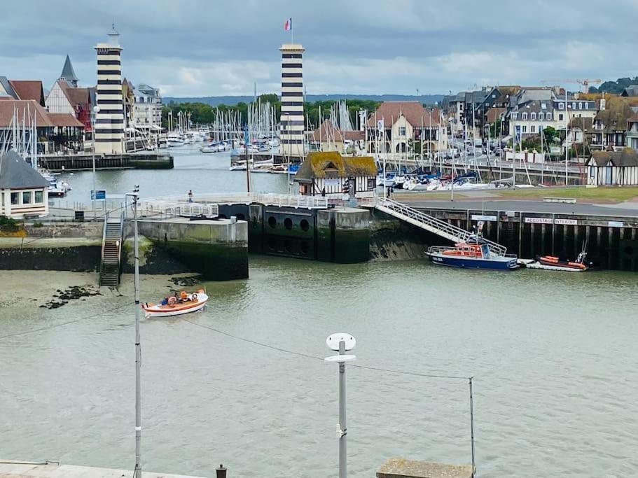 Tres Joli 2p Au Trouville- Piscine & Vue Port *